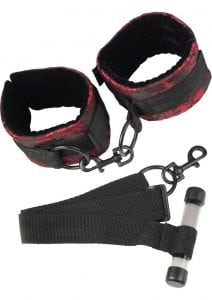 Scandal Over The Door Cuffs Black/Red